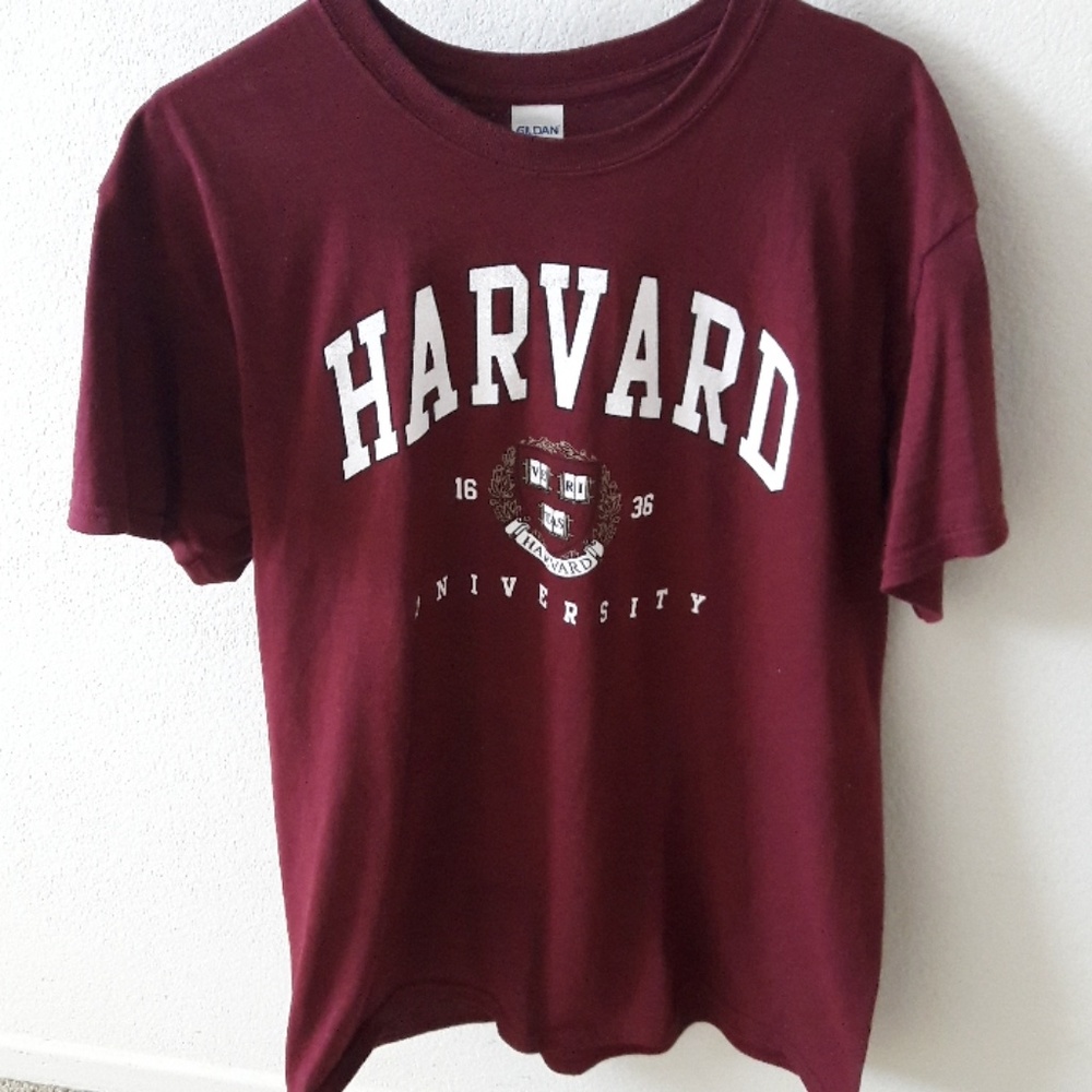 Harvard T shirt